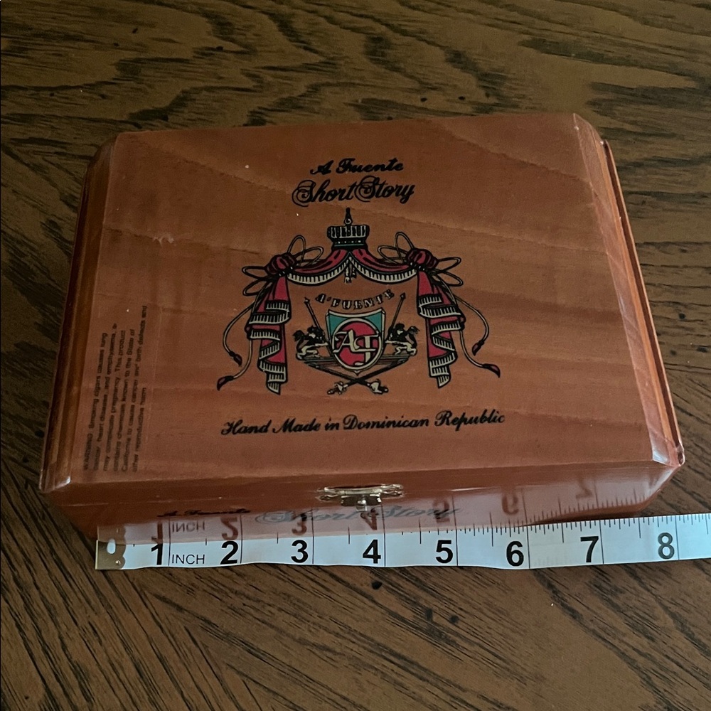 A Fuente Short Story Wooden Cigar Box - Light Brown